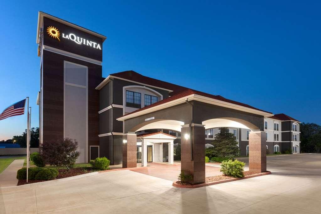 La Quinta By Wyndham Woodward Hotel Ngoại thất bức ảnh